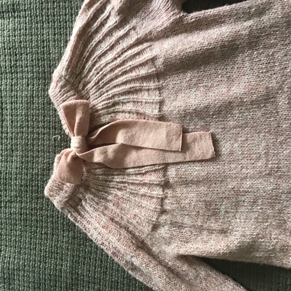 Women’s crew neck sweater